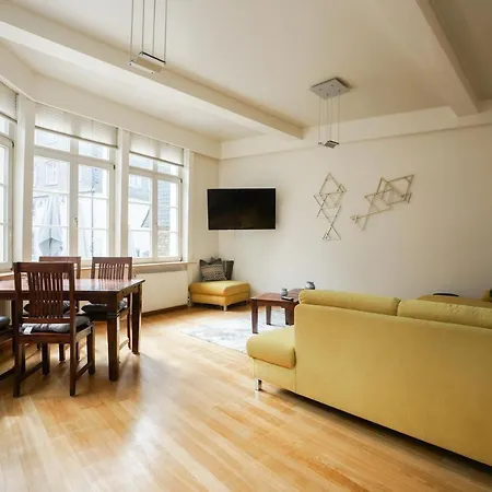 Loft13 Traumhafte Mit Terrasse Fuer 4 Gaeste * モンシャウ